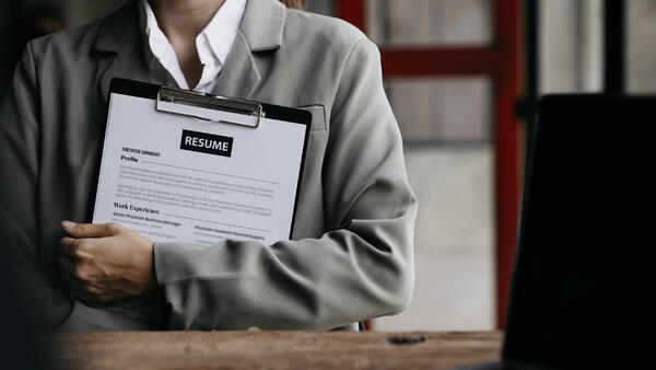 Как составить резюме, чтобы тебя точно пригласили на собеседование - похожая новость на Toplenta