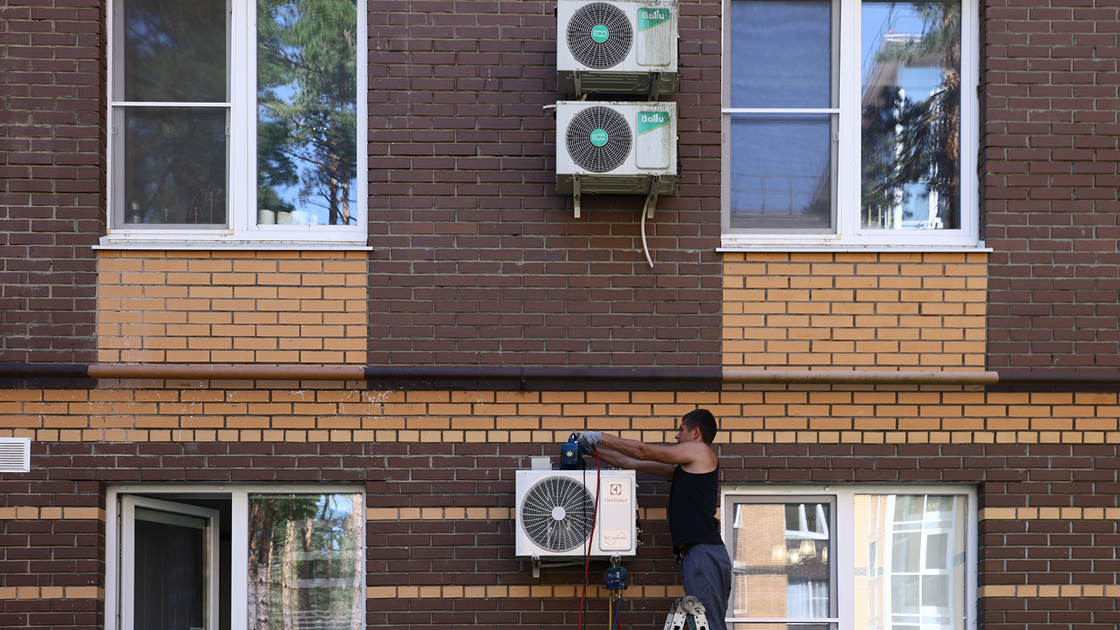Проблематика затоваривания: на складах скопилось около миллиона кондиционеров - свежие новости на Toplenta по теме да