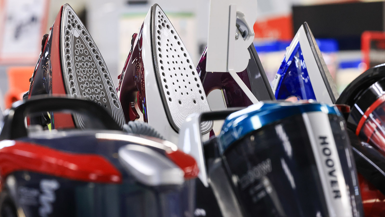 Прямой наводкой: почему продажи техники и электроники переходят в каналы брендов - свежие новости на Toplenta по теме Строительные технологии