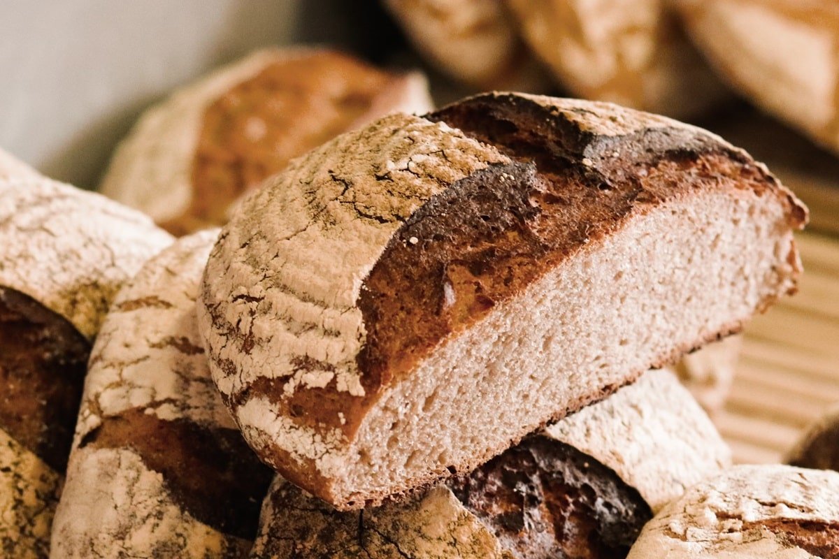 Почему наши родители так любят хлеб и как настоящий ржаной кирпичик дома - свежие новости на Toplenta