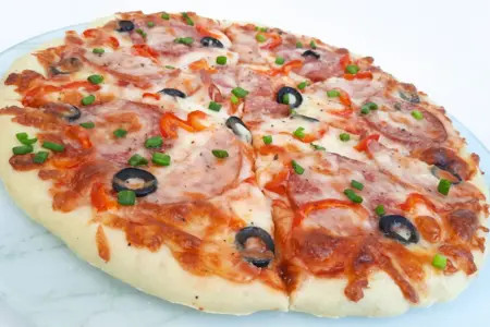 Прекрасная пицца с ветчиной и колбасой - свежие новости на Toplenta по теме Рецепты