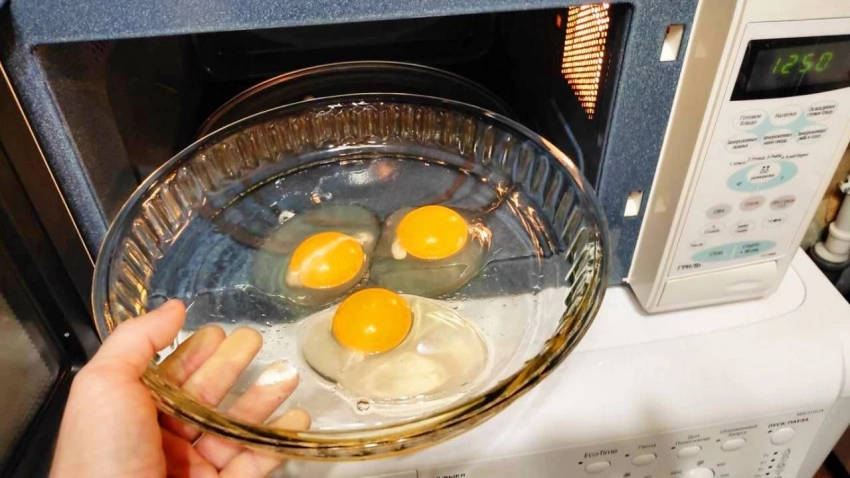 Как приготовить яичницу без сковороды: неожиданный способ - свежие новости на Toplenta по теме Культура и общество  /  Соцпортал