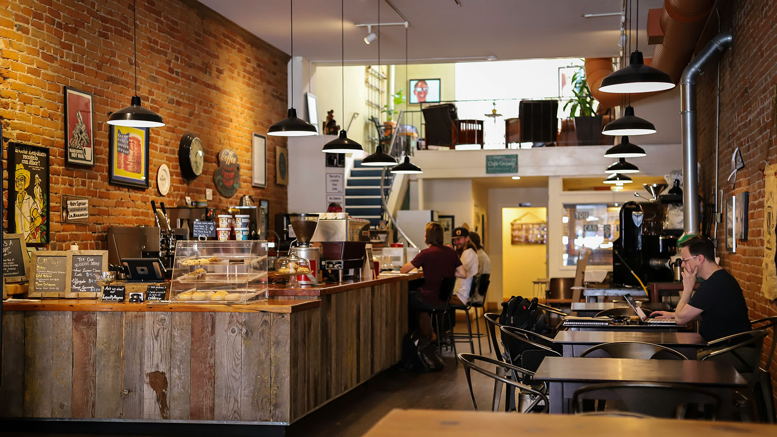 Тянем-потянем: как франчайзеры помогают партнерам в трудные времена - свежие новости на Toplenta по теме Forbes