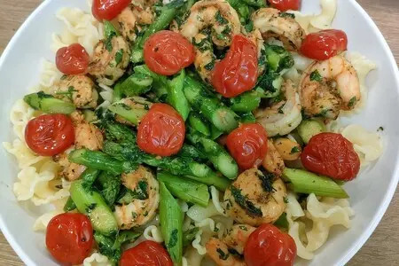Вкусная паста к креветками и спаржей - свежие новости на Toplenta по теме го