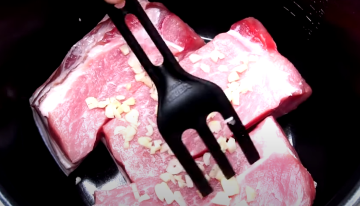 Копченое сало без копчения: лучший рецепт блюда - актуальные новости по теме Основные блюда на Toplenta