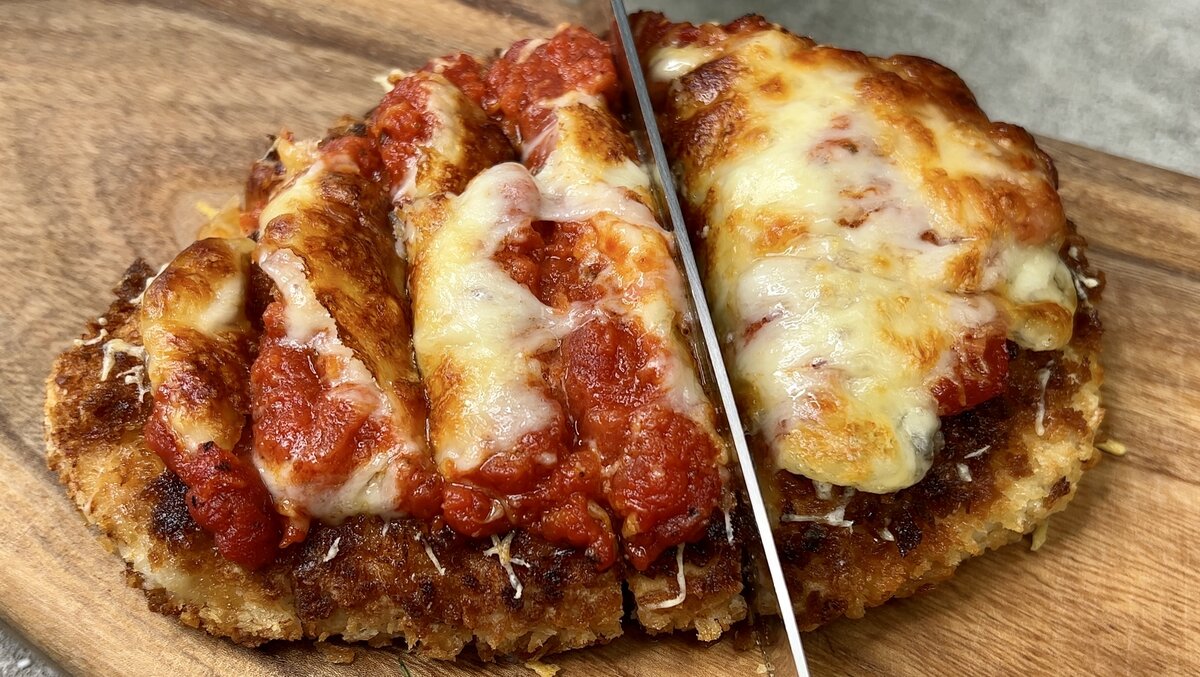 Как приготовить куриную грудку в стиле "Пармиджано": сочная, хрустящая и соус обалденный (такую не раз захочется приготовить) - свежие новости на Toplenta по теме Лист