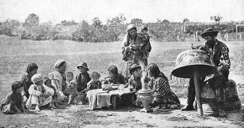 Жареные ежи и другие блюда цыганской кухни, которые могут шокировать - похожая новость на Toplenta