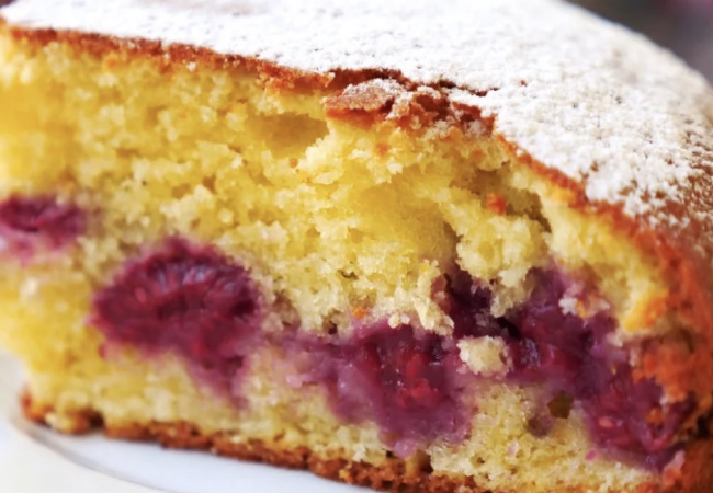 Залили фрукты тестом и печем: на подготовку уходит всего 10 минут - свежие новости на Toplenta по теме интересные идеи