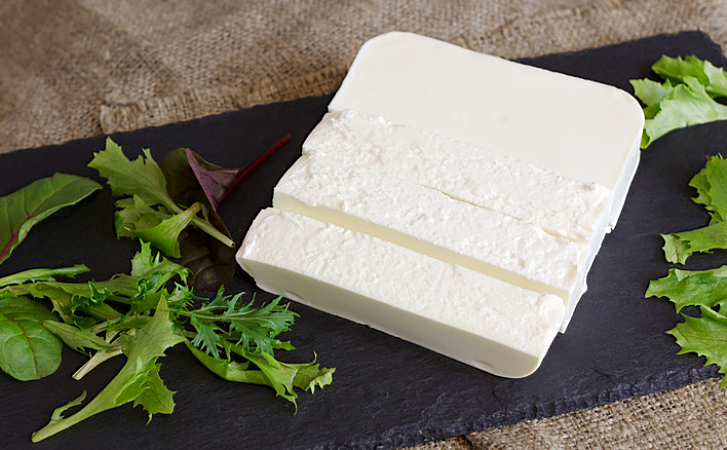 Сербский сыр ровно за 2 минуты. В основе всего 3 ингредиента - свежие новости на Toplenta по теме rg