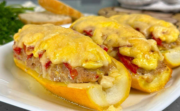 Фаршируем кабачки-лодочки: потрясающий бюджетный ужин без особых хлопот - свежие новости на Toplenta по теме rg