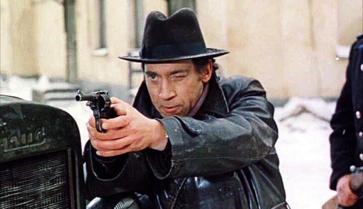 Как Высоцкий «откосил» от армии - похожая новость на Toplenta