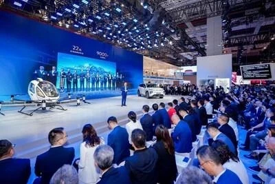 Концепция компании ChangAn «Вместе к умному будущему» на Auto Shanghai 2025 отражает трехвекторную стратегию развития мобильности в мире - ИИ на Toplenta
