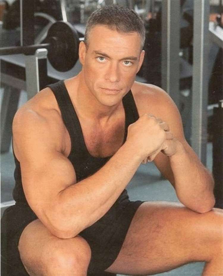 Жан-Клода Ван Дамм. Как выглядят любимая жена и дети актёра - свежие новости на Toplenta