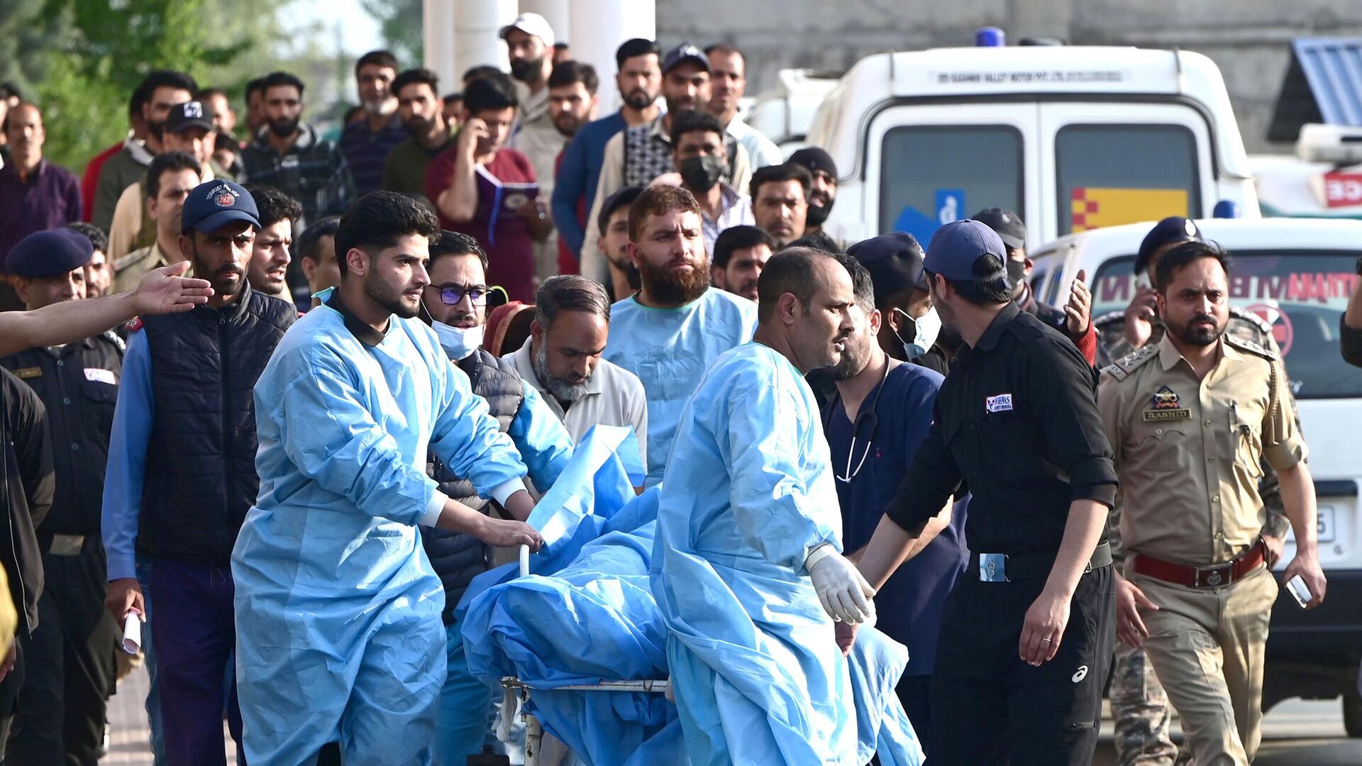 В Индии при нападении террористов погибли 27 человек - свежие новости на Toplenta