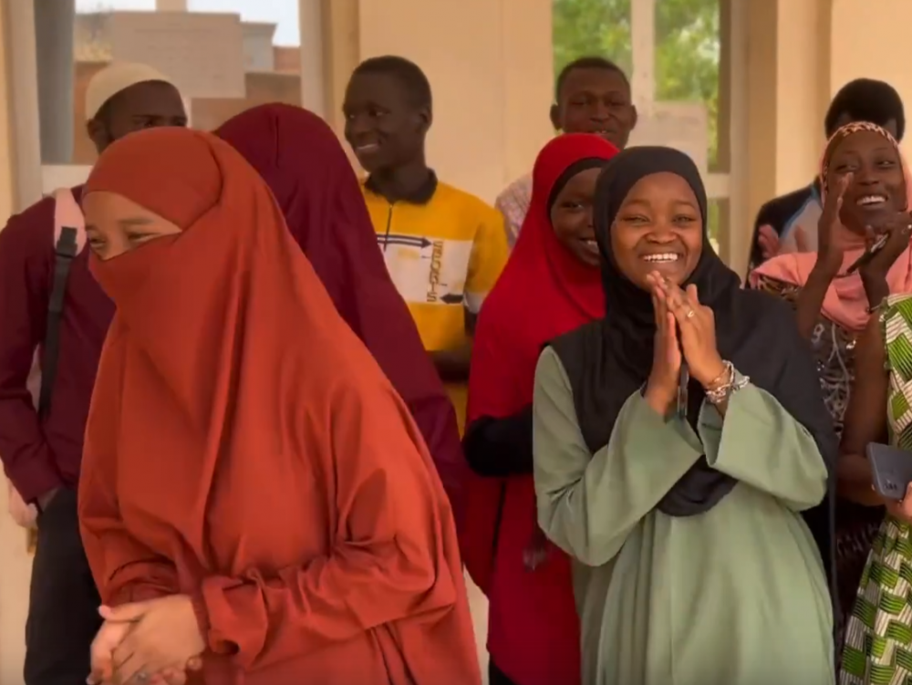 В Русском доме в Нигере стартовал цикл лекций о России - свежие новости на Toplenta по теме новости дизайна