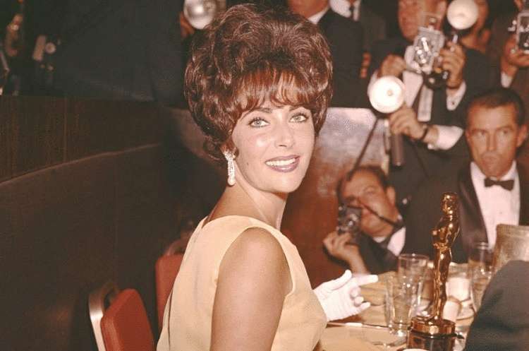 Знаменитости, которые получили, но не пришли на вручение Оскара - свежие новости на Toplenta по теме истории из жизни