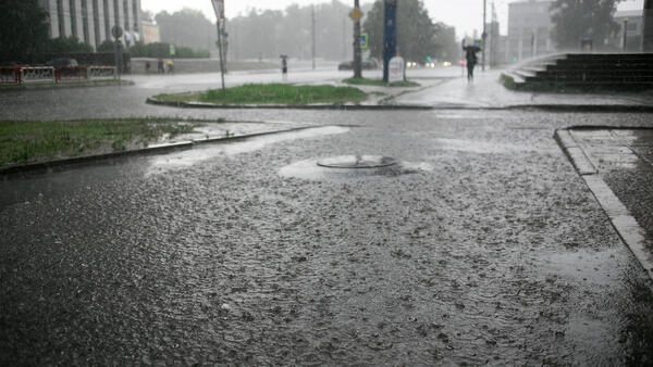 Гидрометцентр объявил желтый уровень погодной опасности из-за разбушевавшейся стихии - свежие новости на Toplenta