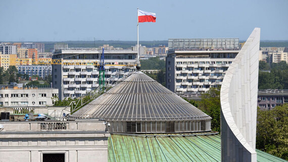 Песков отметил стремление Польши ассоциировать любую проблему с Россией - свежие новости на Toplenta