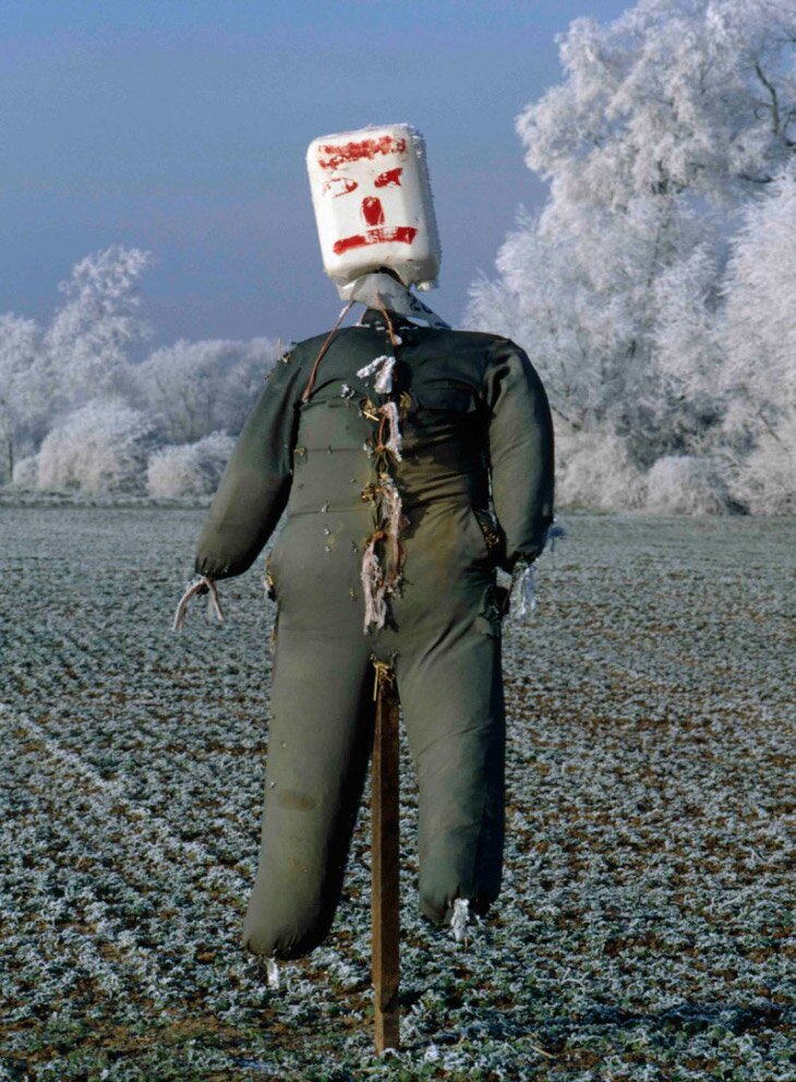 Пугала из сельской местности Англии - свежие новости на Toplenta по теме Колин гарретт