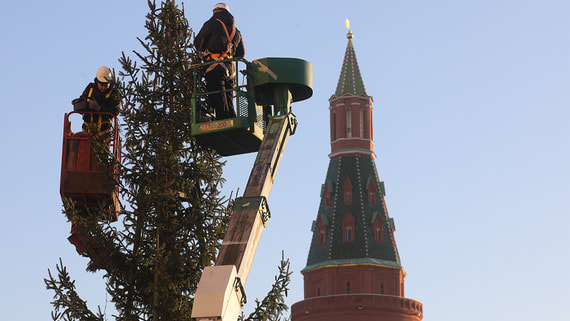 В России нашли главную новогоднюю елку высотой 26 метров - ИИ на Toplenta