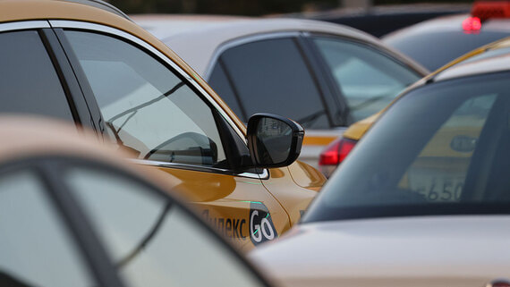 Самозанятым таксистам могут разрешить работать без постоянной регистрации - свежие новости на Toplenta
