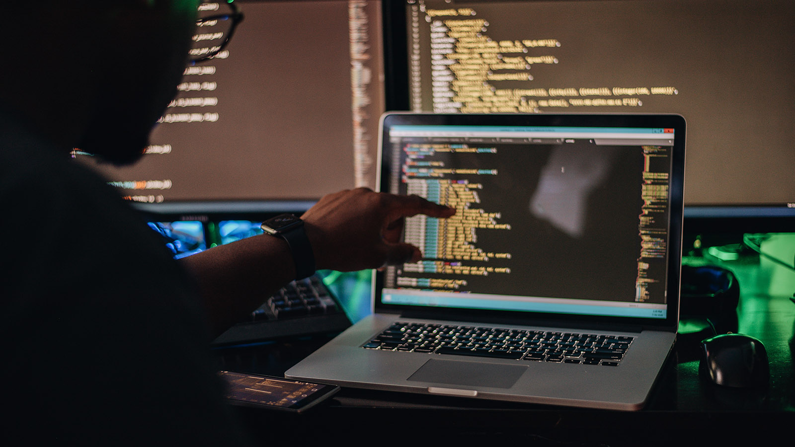 Перспективы IT-рынка в России: оживления придётся подождать до 2026 года - похожая новость на Toplenta