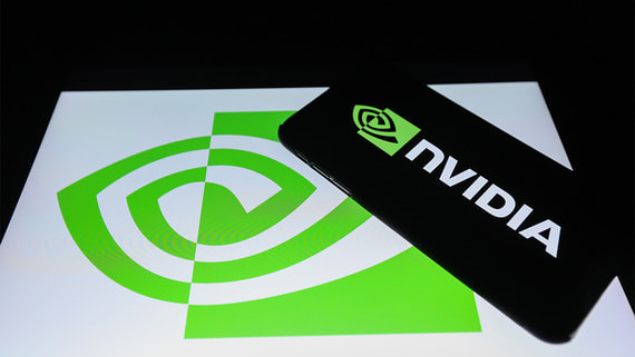 Акции Nvidia упали на фоне переговоров Meta о покупке чипов Google - похожая новость на Toplenta