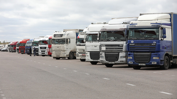 МИД Белоруссии: 1100 литовских грузовиков переместят на спецстоянки в «Котловке» - свежие новости на Toplenta по теме общество