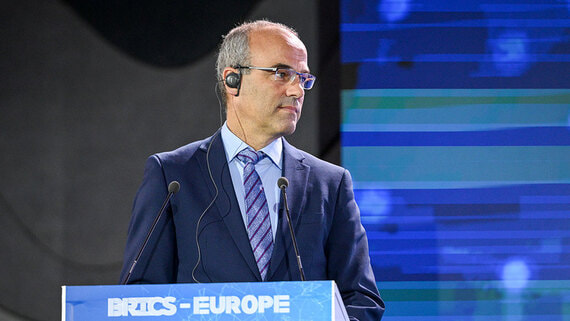 Делегация партии «Альтернатива для Германии» посетит Россию 13–16 ноября - свежие новости на Toplenta по теме общество