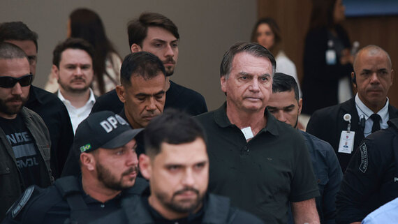 Верховный суд Бразилии поддержал решение о содержании Болсонару под стражей - ИИ на Toplenta