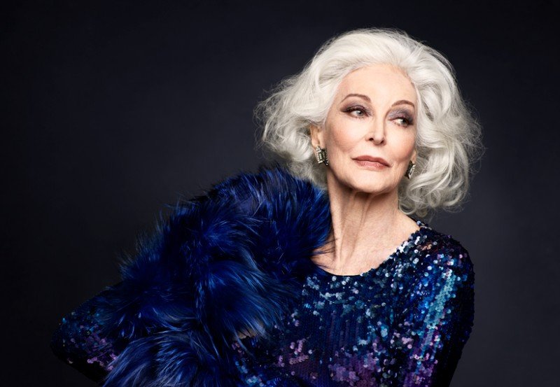 Не старость, а элегантность: история Кармен Делль‘Орефиче — модели, которая работает даже в 90 лет - свежие новости на Toplenta