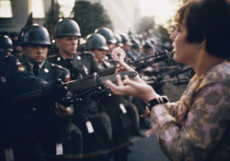 Учебник истории Марка Рибо - свежие новости на Toplenta по теме Фотограф