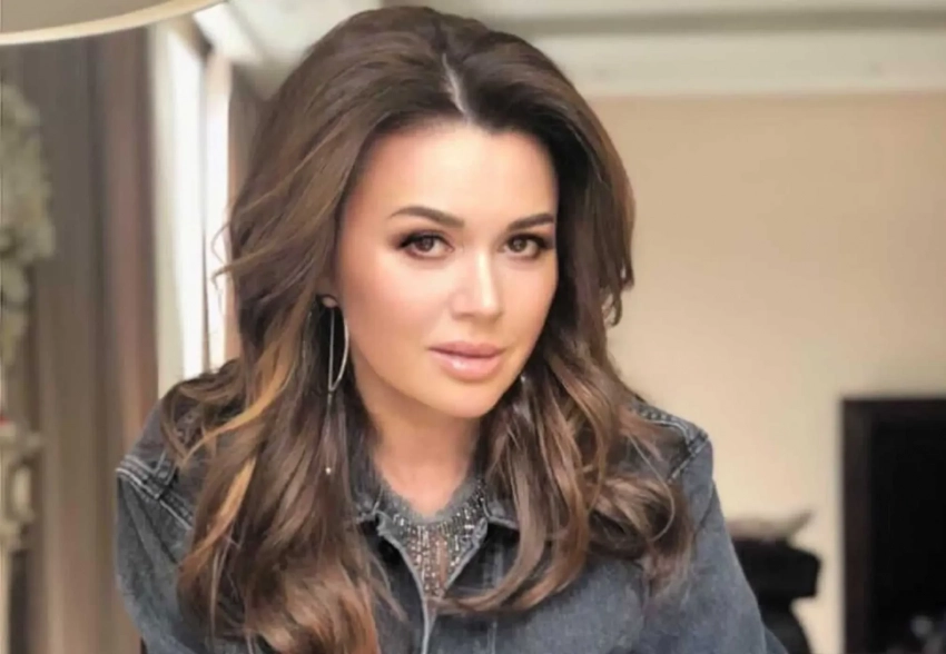 "Одна из любимых Настей". Семья Анастасии Заворотнюк опубликовала архивную съёмку с ней в день её рождения - свежие новости на Toplenta по теме Малый бизнес