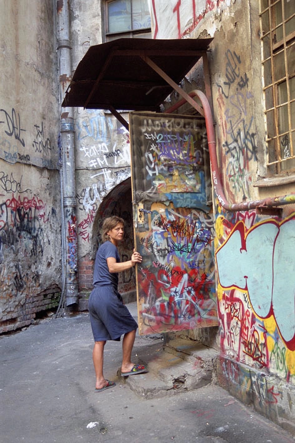 Нулевые на снимках Игоря Стомахина. 1999-2003 «В Питере начала века». Часть 2 - свежие новости на Toplenta по теме СТО