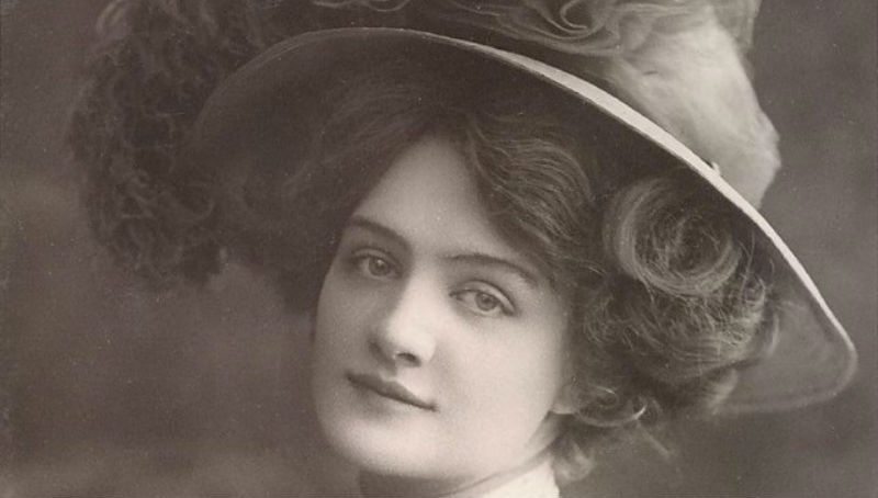Жизнь как вспышка: как сложилась судьба самой фотографируемой девушки начала XX века - свежие новости на Toplenta по теме Граф
