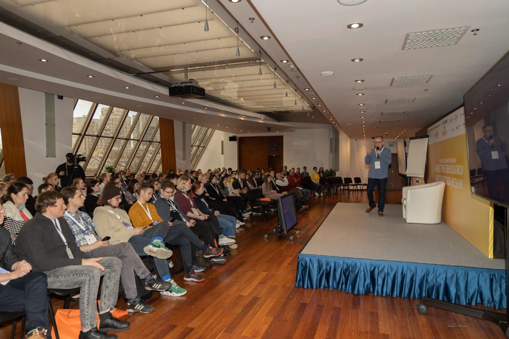 История Международного симпозиума «Индустрия звукозаписи академической музыки» недолгая, но яркая и интересная - свежие новости на Toplenta по теме александр клевицкий