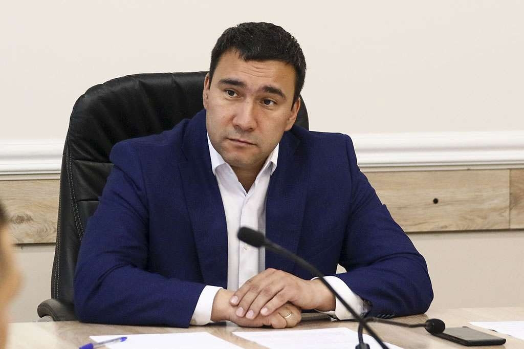 Мэр-"узбек" или заммэра-"француженка"? Кто в Находке отменил Крестный ход, а рыбу отправляет в Узбекистан? - похожая новость на Toplenta