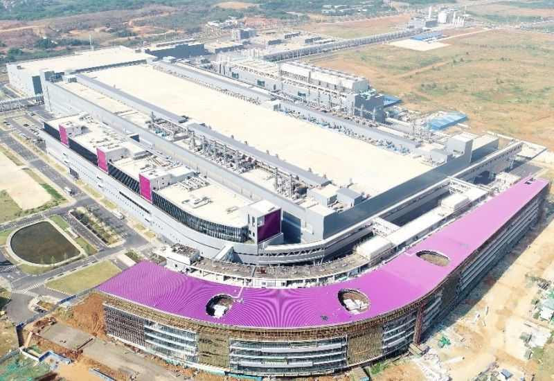 Китайская YMTC построит третий завод, чтобы стать четвертым крупнейшим производителем памяти в мире - свежие новости на Toplenta по теме Ридер