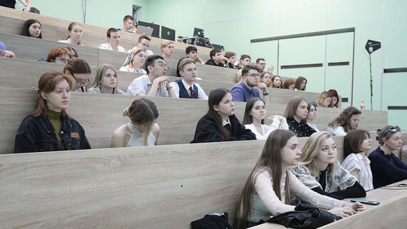 «История России» и «Философия» станут обязательными предметами в вузах - История на Toplenta