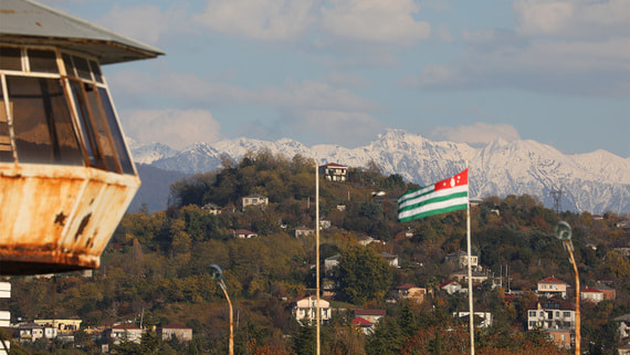 Пять человек пострадали при перестрелке в Сухуми - История на Toplenta