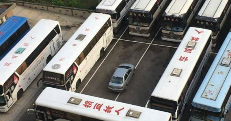 Да кто тебе права выдал: 12 примеров того, как проучили не умеющих парковаться водителей - свежие новости на Toplenta по теме Урок