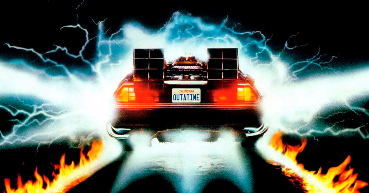 В ранних версиях сценария «Назад в будущее» машина времени была спрятана в холодильнике - похожая новость на Toplenta