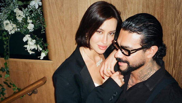 Кольцо с бриллиантом от Тимати: фанаты сомневаются в помолвке с Валей Ивановой - свежие новости на Toplenta по теме да