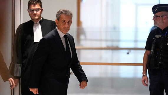 Суд освободил Саркози из-под стражи и передал его под судебный контроль - Кино на Toplenta