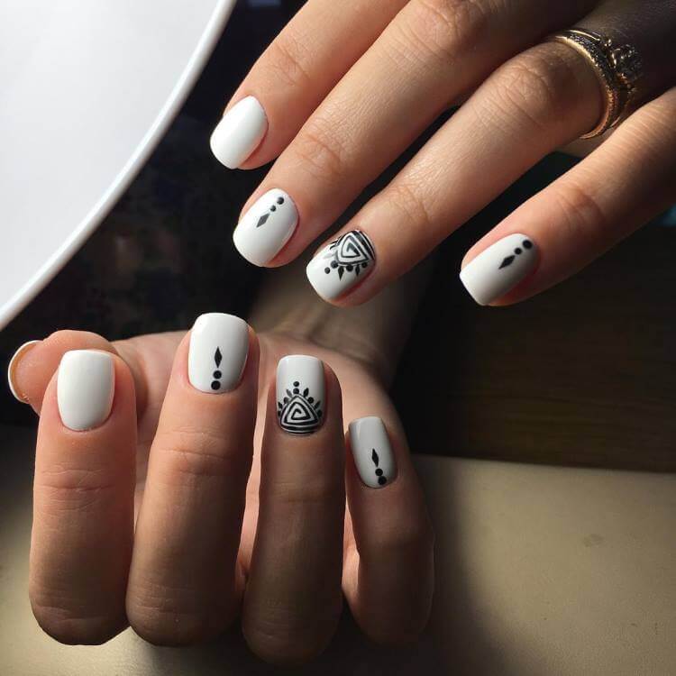 15 образов со стильным геометрическим маникюром - свежие новости на Toplenta по теме Краснуху