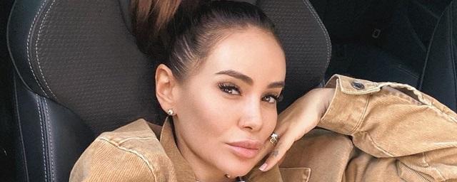 Айза призналась, что рассказала старшему сыну про публикацию интимных фотографий - свежие новости на Toplenta