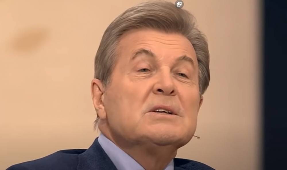 Лещенко пришел на концерт в Кремле со сломанной рукой - свежие новости на Toplenta по теме новости дизайна