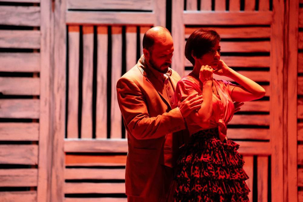 В Красноярском драматическом театре покажут премьеру «Анны в тропиках» - свежие новости на Toplenta по теме Край