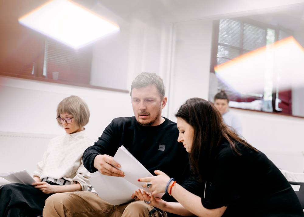 РАМТ покажет спектакль «Аркаим» о деменции и важности человеческой жизни - свежие новости на Toplenta