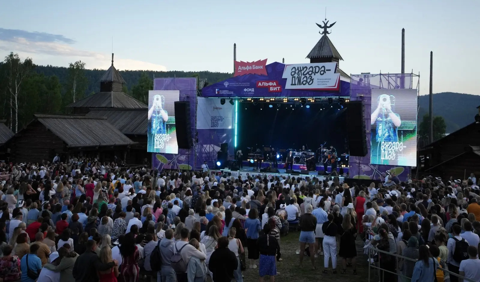 Открытие фестиваля «Ангара-джаз» собрало более 150 музыкантов - свежие новости на Toplenta по теме президент